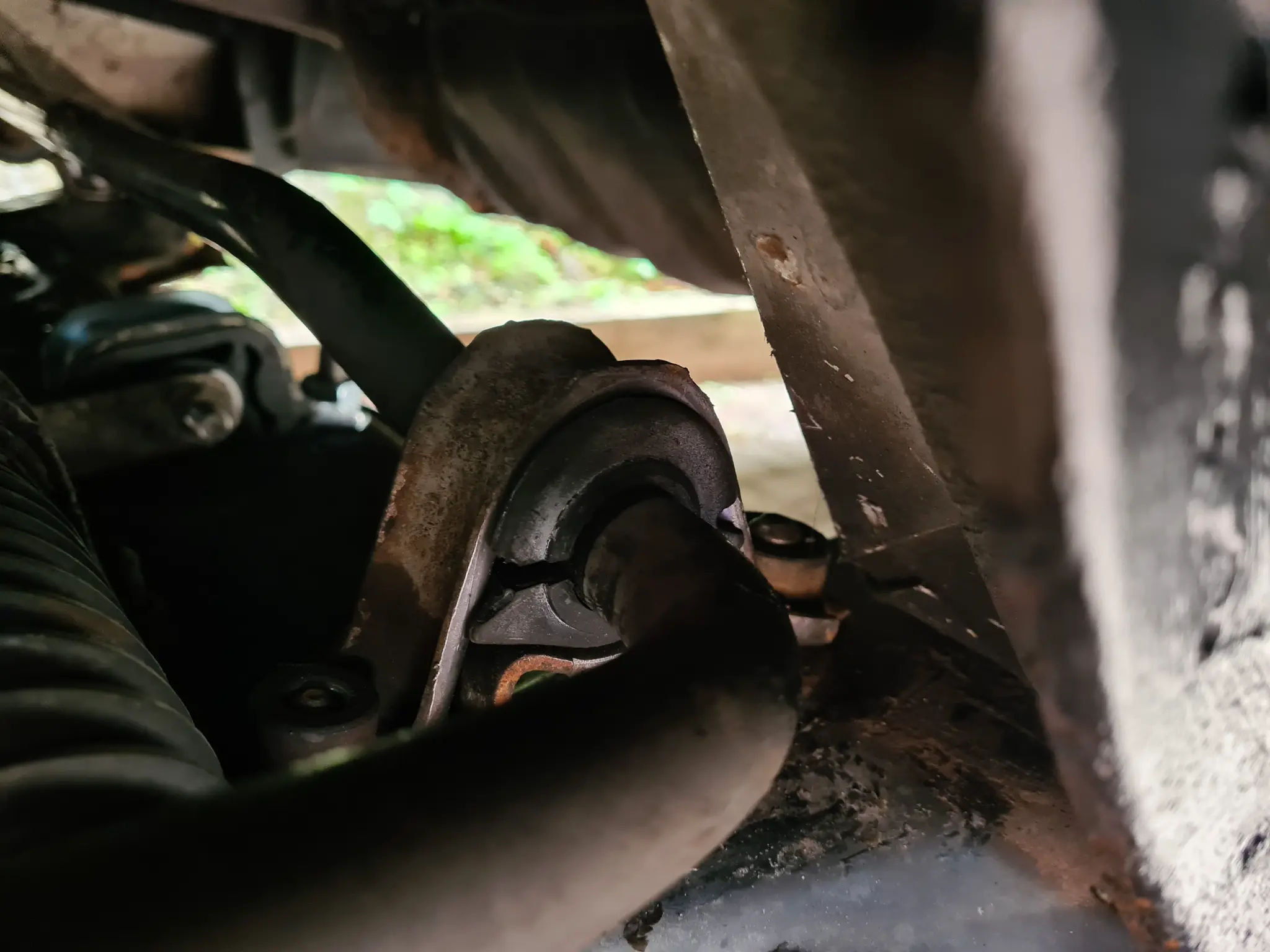 Substituição de Buchas e Articulacoes da Barra Estabilizadora - Estabilização de Suspensão no Citroen Relay 2003